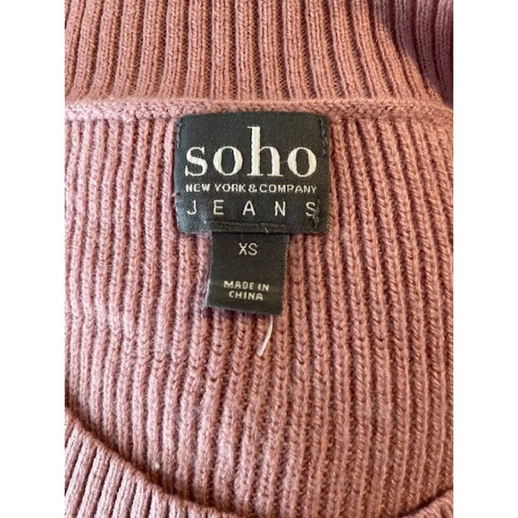 Soho Size XS Women's‎ Pink Crewneck Sweater - Picture 4 of 5